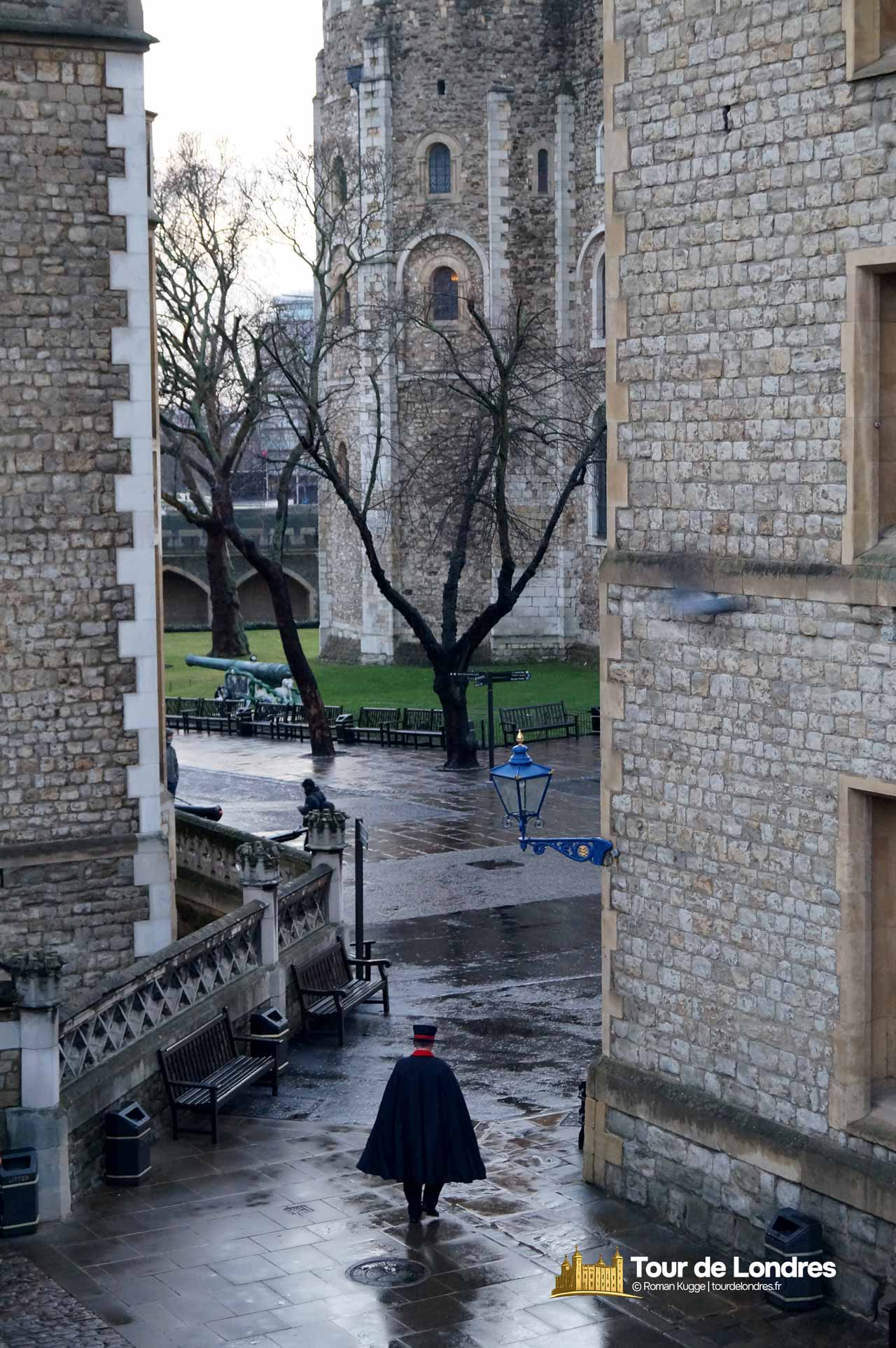 Yeoman Warder Ravenmaster Tour de Londres Yeoman Warder Ravenmaster Tour de Londres
